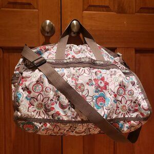LESPORTSAC Floral Pattern Large Weekender Bag Shoulder strap multicolor travel